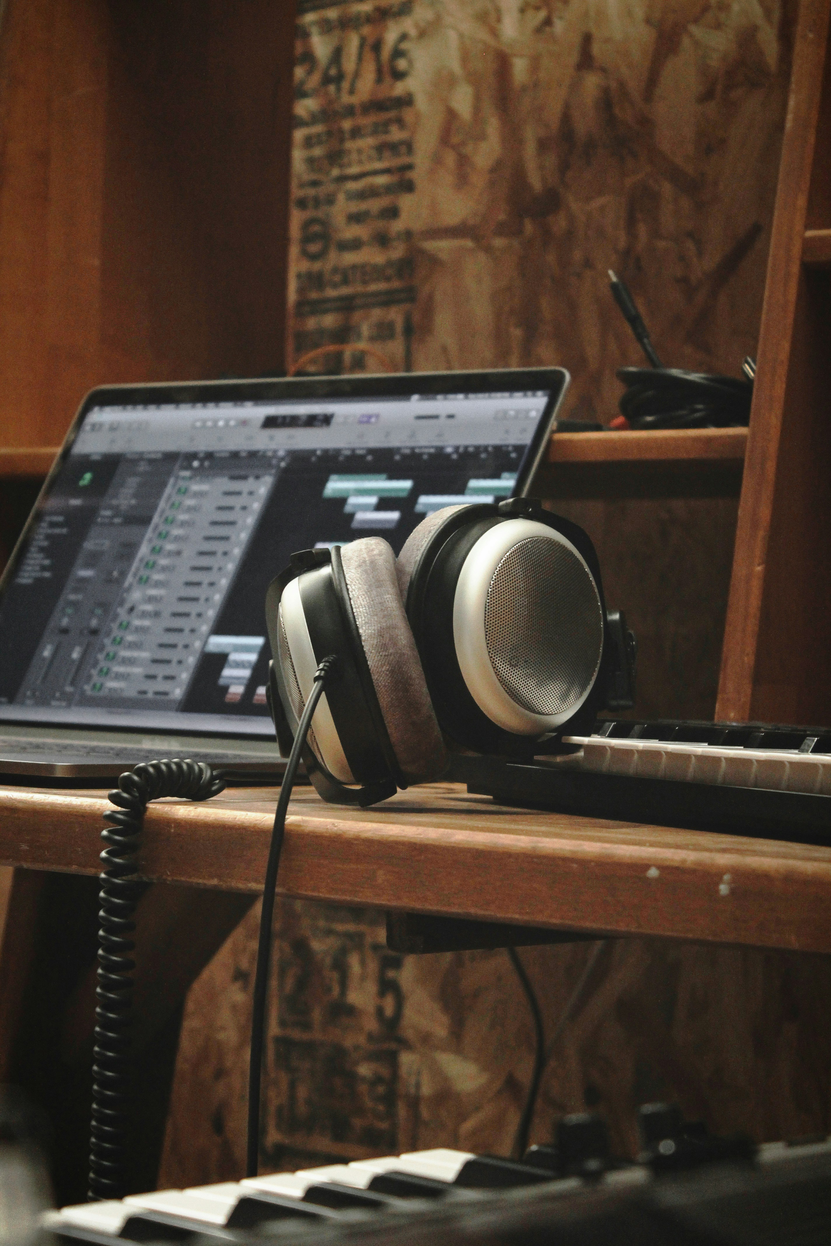 josh anderson wtha09wyjqy unsplash